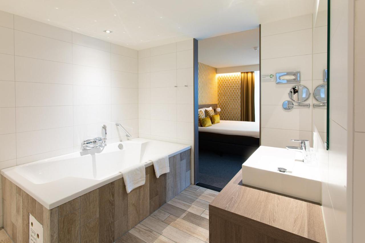 ฟาน เดอร์ ฟาล์ก โฮเทล โกรนิงเงน - ฮุกเกิร์ก Hotel Eelderwolde ภายนอก รูปภาพ