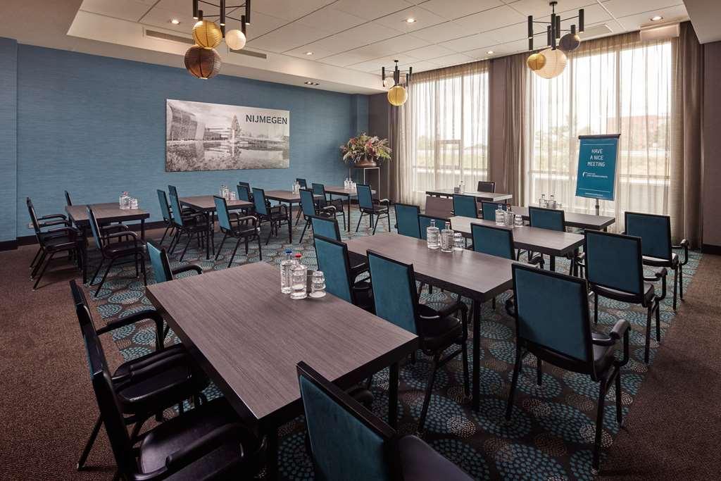 ฟาน เดอร์ ฟาล์ก โฮเทล โกรนิงเงน - ฮุกเกิร์ก Hotel Eelderwolde สิ่งอำนวยความสะดวก รูปภาพ