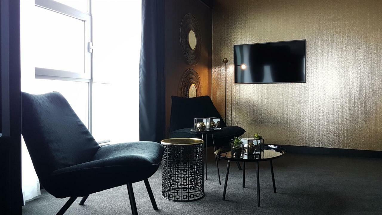 ฟาน เดอร์ ฟาล์ก โฮเทล โกรนิงเงน - ฮุกเกิร์ก Hotel Eelderwolde ภายนอก รูปภาพ
